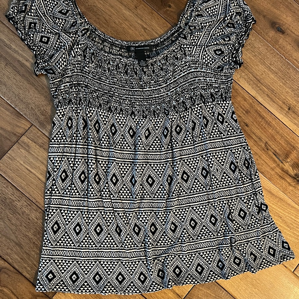 Women’s XL, Flowing Top, I-N-C Brand